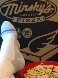 Loose Fit met een pizza